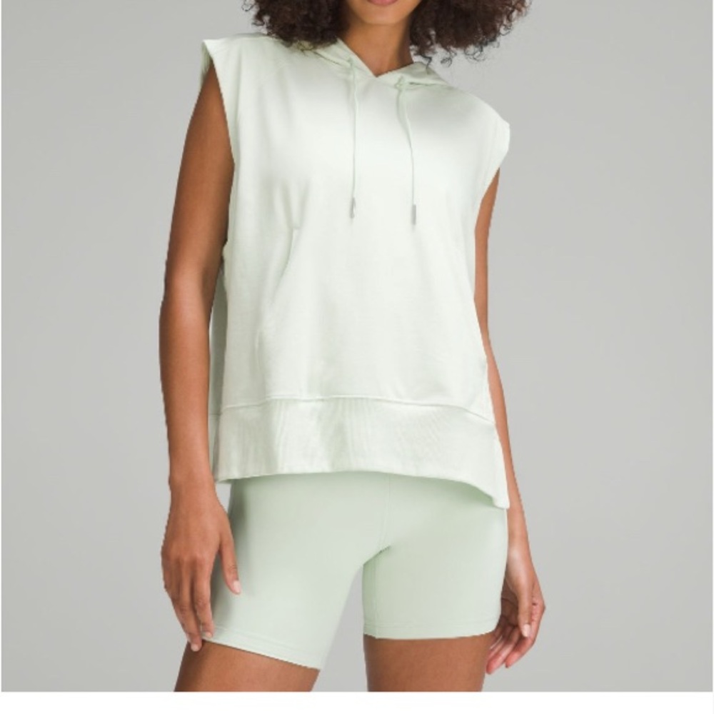 Lululemon sleeveless hoodie sz 6 mint